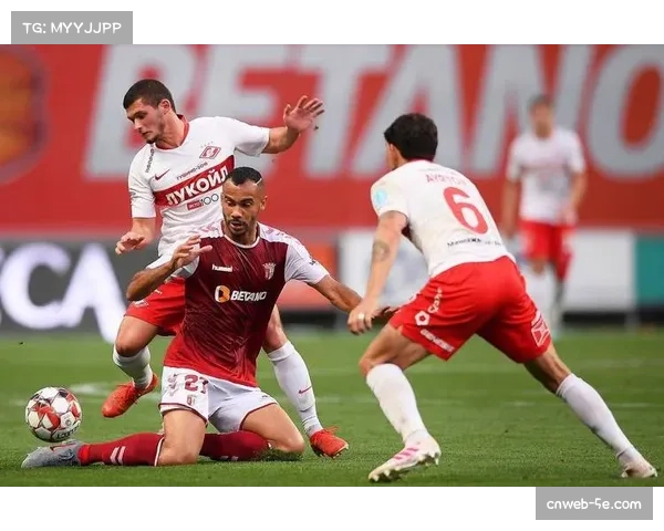 特鲁瓦0-2不敌克莱蒙特，遭遇联赛四连败，保级形势严峻。